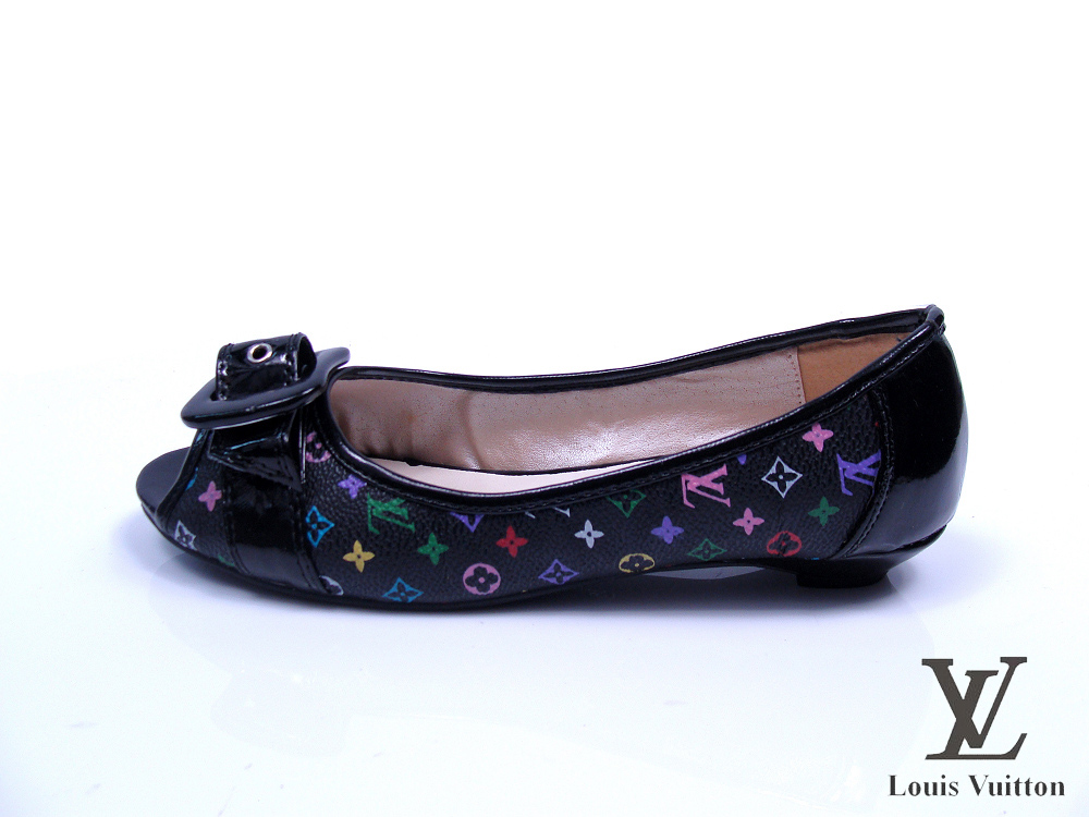 LV sandals031